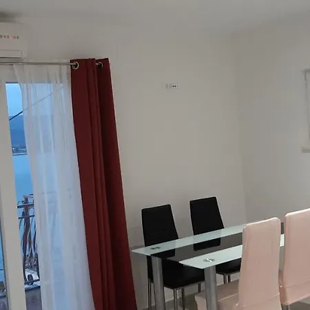Marin I Vinka Apartmán *